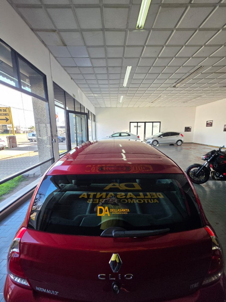 Renault Clio 3P 1,2 Pack Plus — foto 6